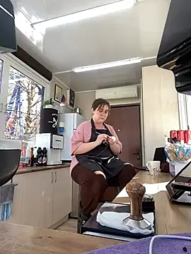 Snapshot of cinnabon_ chatting on January 30, 10:19 am cinnabon online show from January 30, 10:19 am