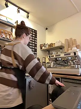 cinnabon  online show from November 15, 9:46 am