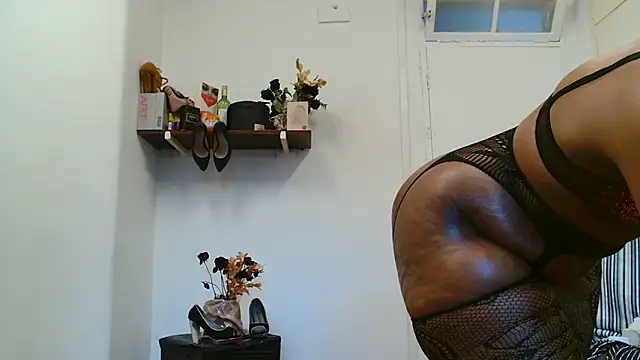 xTALLSEXYBUMx online show from October 16, 3:59 am