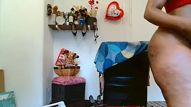 xTALLSEXYBUMx online show from March 15, 9:49 am