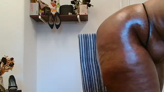 xTALLSEXYBUMx online show from October 15, 4:33 am