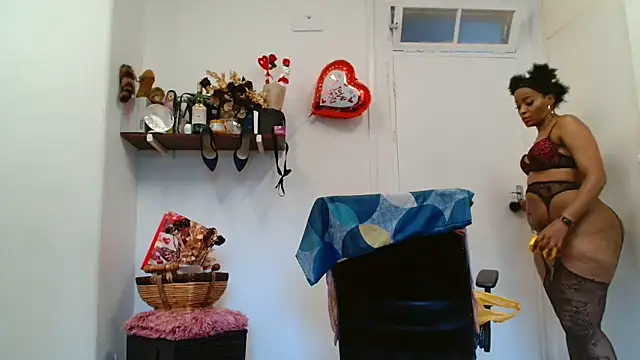 xTALLSEXYBUMx online show from March 13, 5:23 am