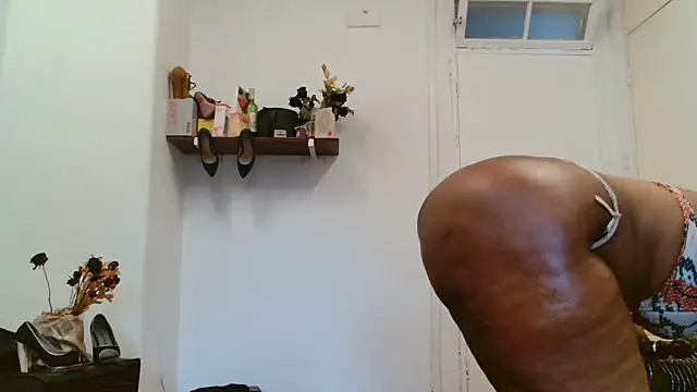 xTALLSEXYBUMx online show from September 25, 5:46 am