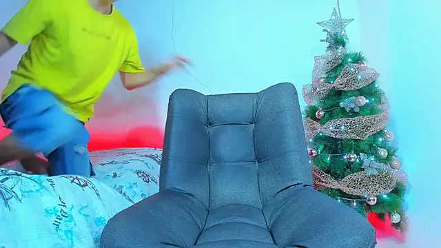 maxowens oficial online show from December 24, 10:28 pm