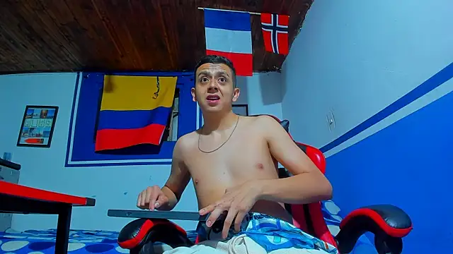 maxowens oficial online show from February 16, 11:13 pm