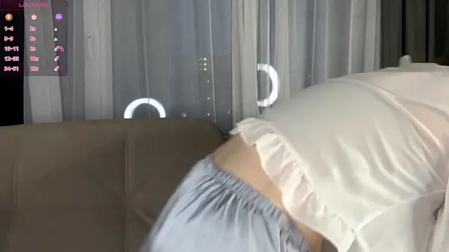 LindaFarmer online show from December 15, 3:34 am