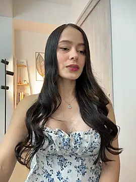 rubyhill 2711 online show from December 18, 12:05 am