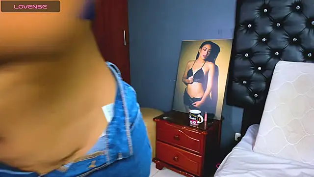 Snapshot of catalinamuss_ chatting on November 5, 2:53 pm catalinamuss online show from November 5, 2:53 pm