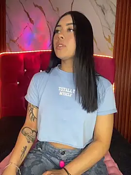 emily 22x online show from November 19, 5:46 pm