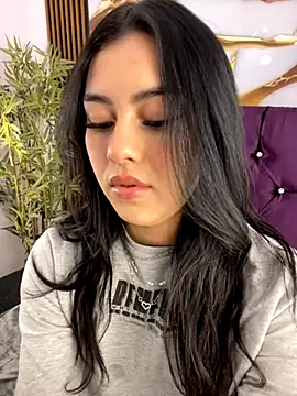 Snapshot of emily_22x chatting on September 12, 9:36 pm emily 22x online show from September 12, 9:36 pm