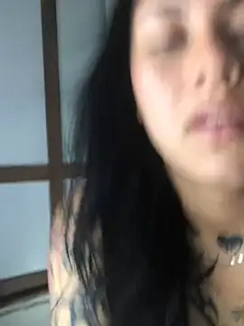 Snapshot of emily_22x chatting on February 21, 1:55 am emily 22x online show from February 21, 1:55 am