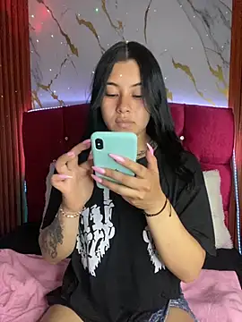 Snapshot of emily_22x chatting on September 27, 8:48 pm emily 22x online show from September 27, 8:48 pm