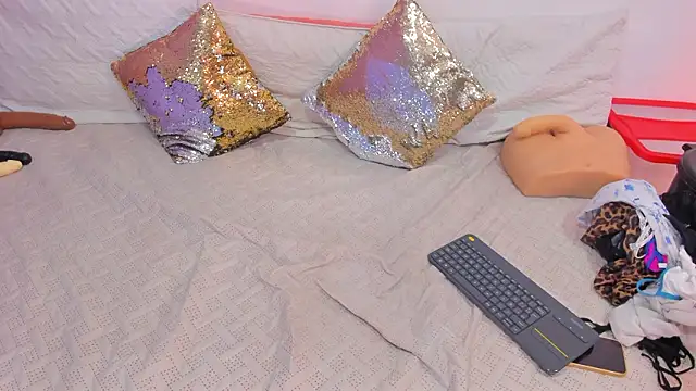 cookplleaser online show from February 11, 12:05 pm