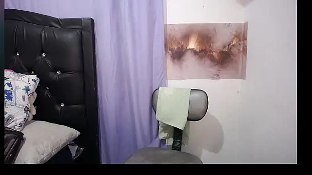 Snapshot of jadde_blair chatting on October 23, 11:47 pm jadde blair online show from October 23, 11:47 pm