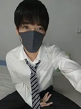 Snapshot of itsme_LEON chatting on January 8, 1:09 pm itsme LEON online show from January 8, 1:09 pm