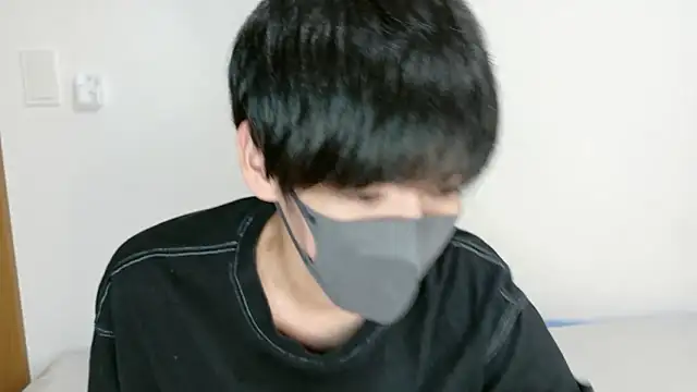Snapshot of itsme_LEON chatting on October 12, 1:12 pm itsme LEON online show from October 12, 1:12 pm