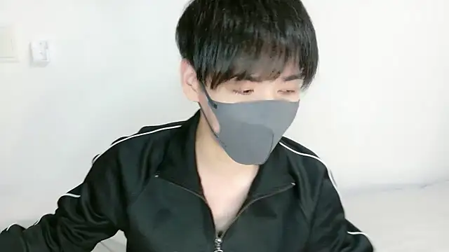 Snapshot of itsme_LEON chatting on March 19, 1:11 pm itsme LEON online show from March 19, 1:11 pm