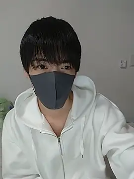 Snapshot of itsme_LEON chatting on February 25, 1:21 pm itsme LEON online show from February 25, 1:21 pm