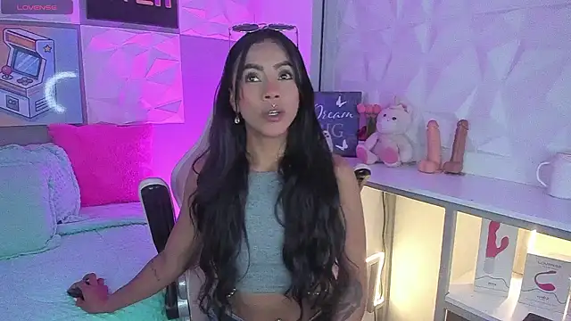 Amber villalobos  online show from March 19, 11:38 pm