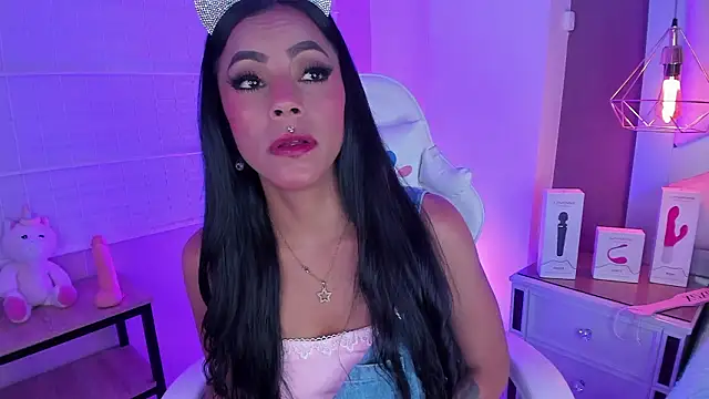 Amber villalobos  online show from March 5, 2:08 am