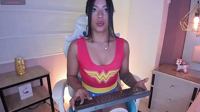 Snapshot of Amber_villalobos_ chatting on October 16, 4:43 am Amber villalobos online show from October 16, 4:43 am