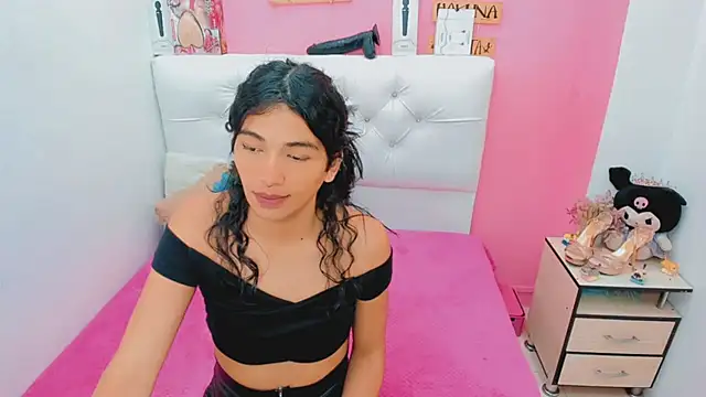 antonela xxx online show from June 24, 9:01 pm