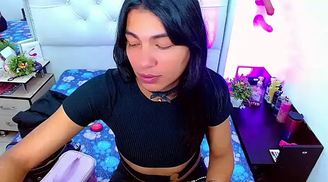 antonela xxx online show from February 8, 6:33 pm