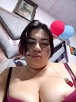 Snapshot of naughty-sharlot chatting on December 6, 11:52 pm naughty-sharlot online show from December 6, 11:52 pm