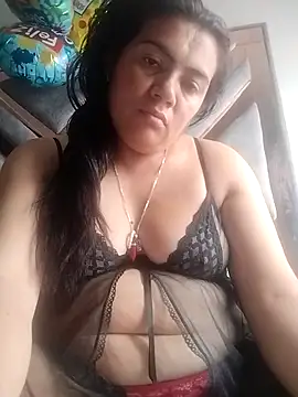 Snapshot of naughty-sharlot chatting on December 4, 9:47 pm naughty-sharlot online show from December 4, 9:47 pm