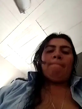 Snapshot of naughty-sharlot chatting on December 17, 9:42 pm naughty-sharlot online show from December 17, 9:42 pm