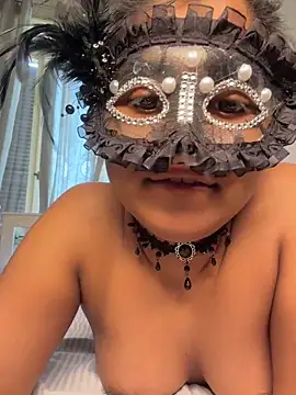 Bella Luna18 online show from May 31, 8:31 am