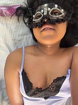 Bella Luna18 online show from June 6, 8:19 am