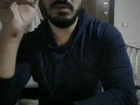 Snapshot of DateMike94 chatting on January 5, 10:19 pm DateMike94 online show from January 5, 10:19 pm