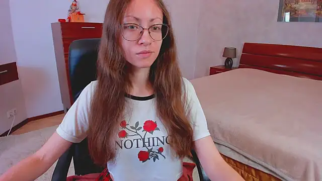 Pantyhose Mila online show from October 24, 7:13 pm