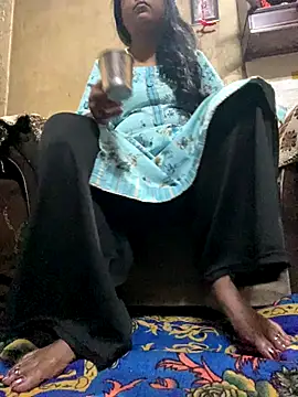 Snapshot of Tameesh_sexy_mistress chatting on November 26, 5:18 am Tameesh sexy mistress online show from November 26, 5:18 am