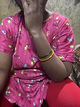 Snapshot of Tameesh_sexy_mistress chatting on December 15, 4:13 pm Tameesh sexy mistress online show from December 15, 4:13 pm