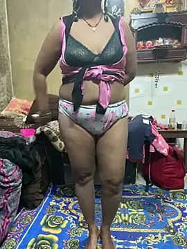 Snapshot of Tameesh_sexy_mistress chatting on November 25, 5:08 am Tameesh sexy mistress online show from November 25, 5:08 am