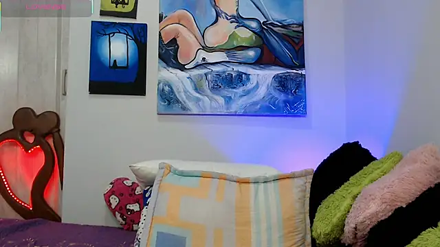 naihroby online show from December 23, 4:23 am