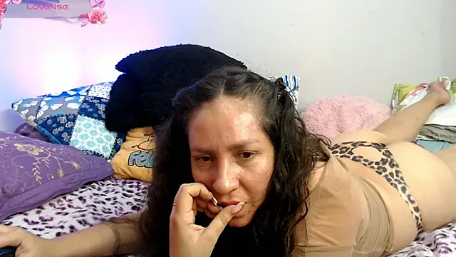 naihroby online show from November 8, 4:38 am