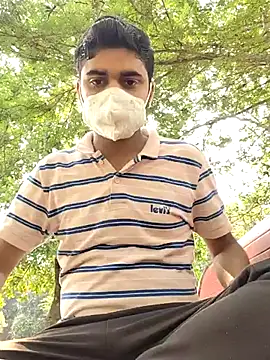 Ishan003 online show from April 29, 2:49 am