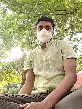 Ishan003 online show from May 15, 1:25 am