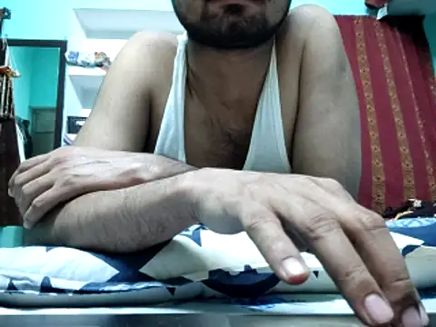 Ishan003 online show from May 28, 1:50 pm