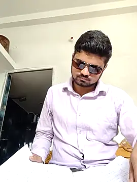 Ishan003 online show from June 1, 4:24 am