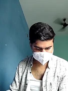 Snapshot of Ishan003 chatting on June 15, 4:45 am Ishan003 online show from June 15, 4:45 am