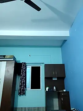 Ishan003 online show from November 1, 2:44 pm