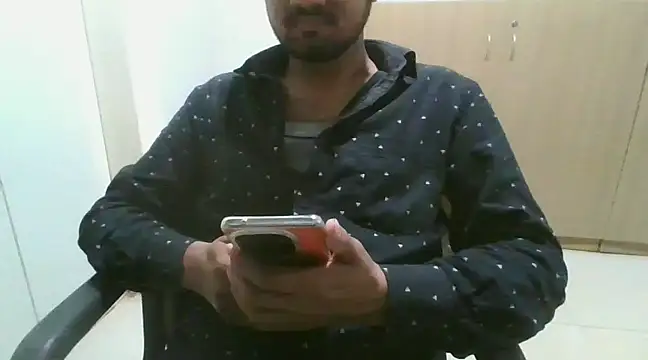 Ishan003 online show from February 4, 3:26 pm
