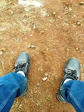 Ishan003 online show from March 13, 2:27 am