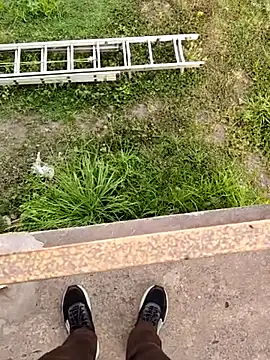 Ishan003 online show from April 4, 10:55 am