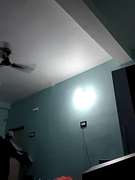 Ishan003 online show from January 6, 2:21 pm