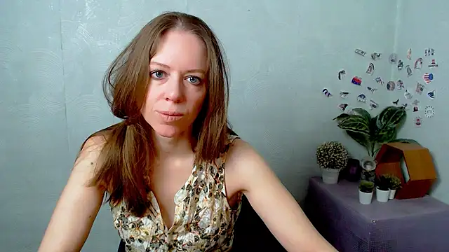 GloriaSi  online show from April 28, 5:01 am